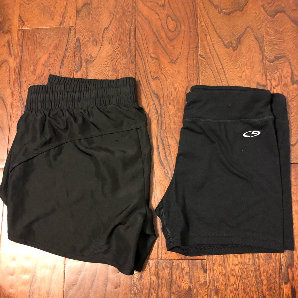 Set of shorts and spandex